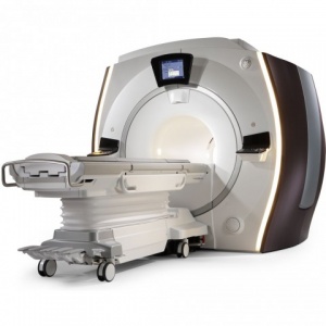 Магнитно-резонансный томограф GE Discovery MR750w